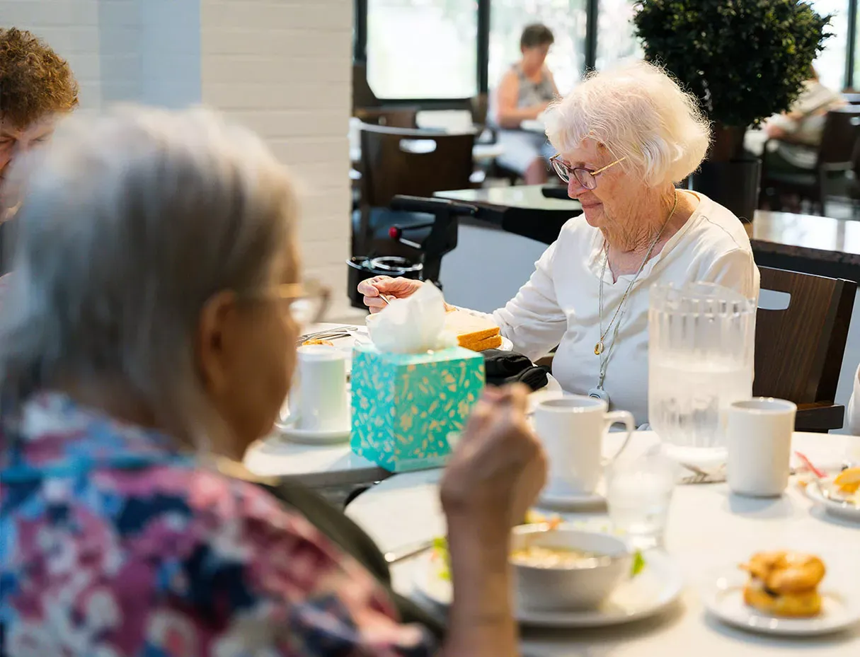 imgi_15_xServing-Love-with-Every-Mea2.jpg.pagespeed.ic.UjOPVeMq6i