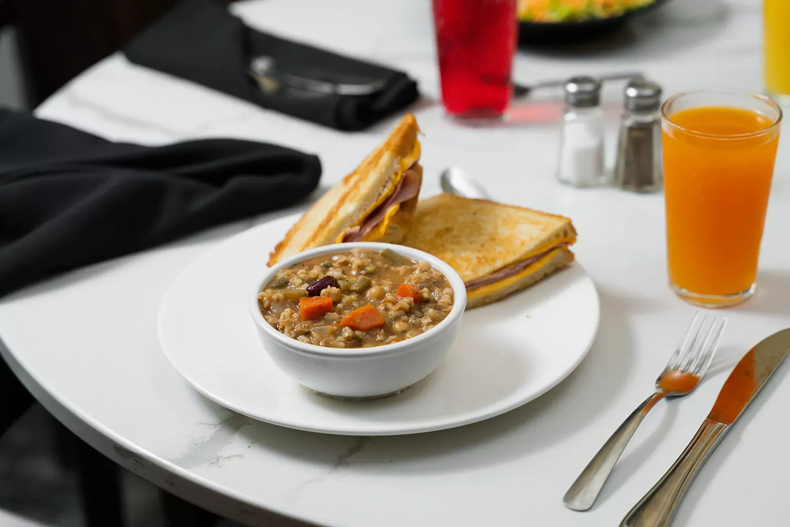 imgi_9_x2025-07-Maples-Living-Chatham-5_websize.jpg.pagespeed.ic.zOCdaCsghn